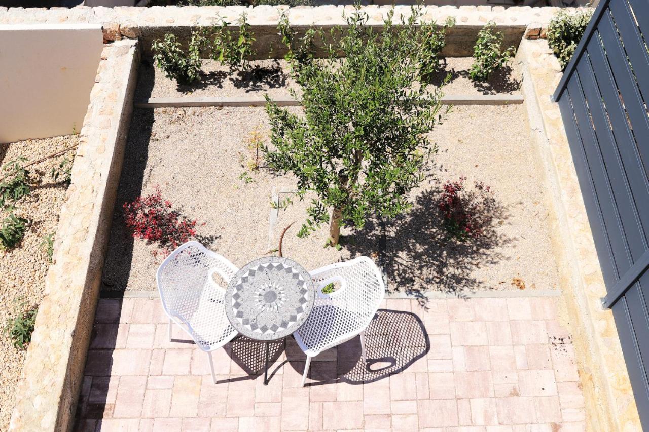 Apartments Terra Sun With Private Pool Or Jacuzzi ニヴィーチェ エクステリア 写真