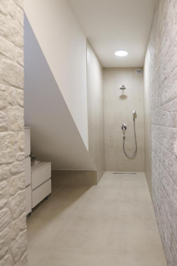 Apartments Terra Sun With Private Pool Or Jacuzzi ニヴィーチェ エクステリア 写真